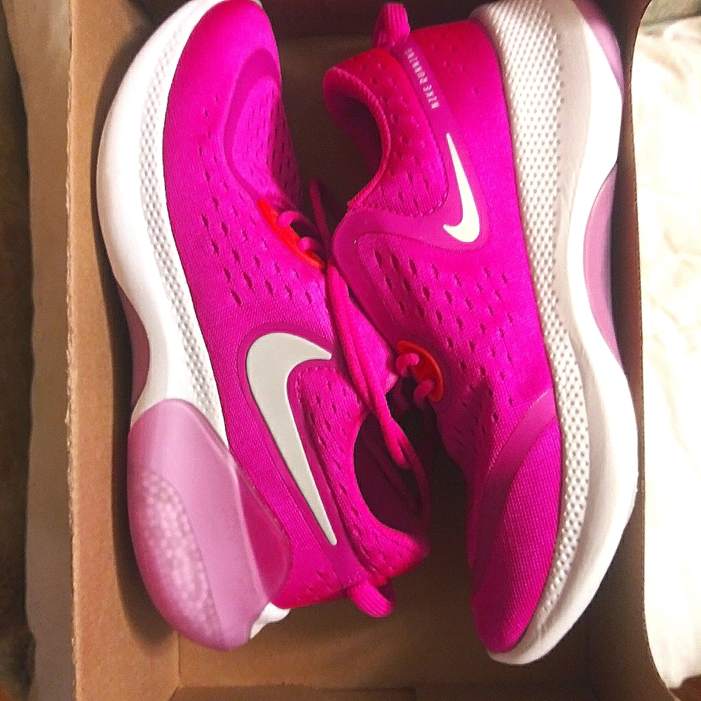 Nike womens